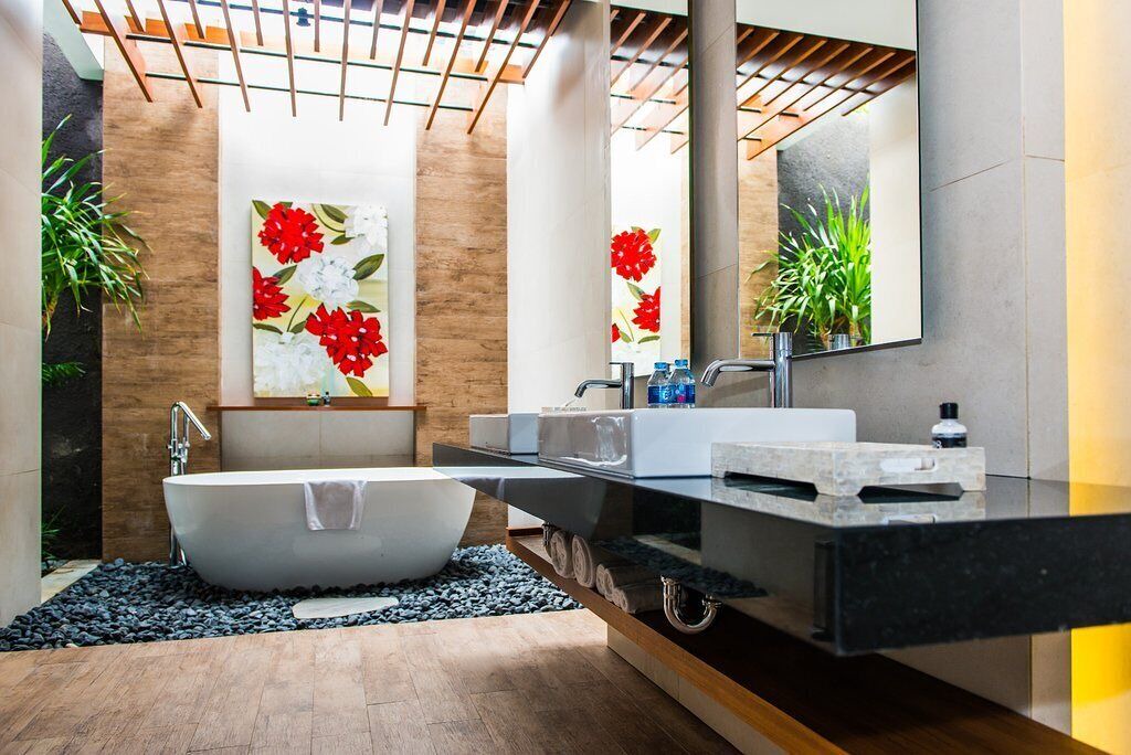 Photo of Bathroom in Sunset Road