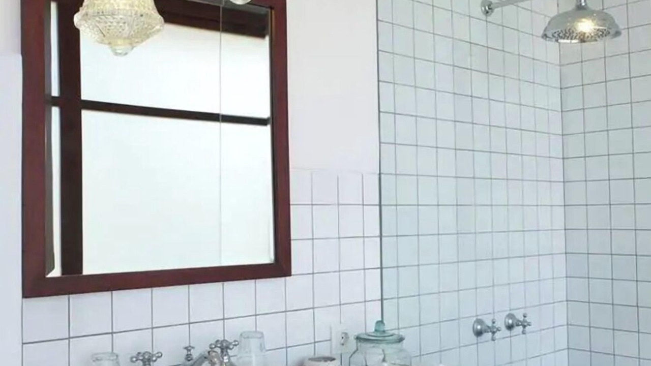 Photo of Bathroom in Sunset Road
