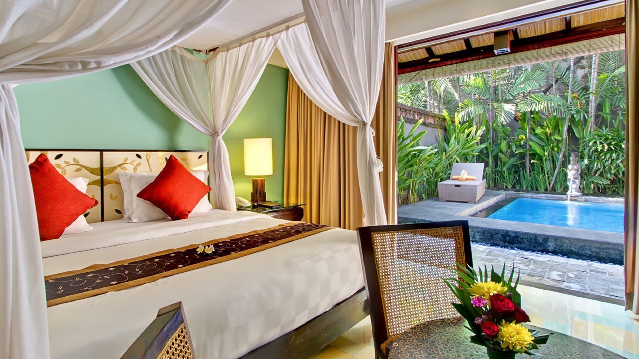 Photo of Bedroom in Kartika Plaza