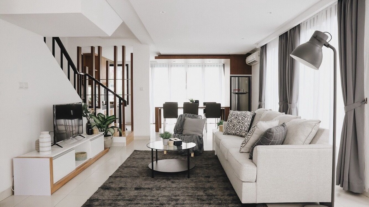 Photo of Livingroom in Kartika Plaza