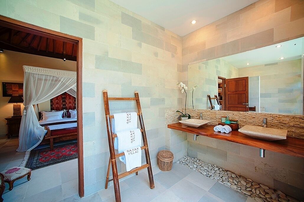 Photo of Bathroom in Sunset Road