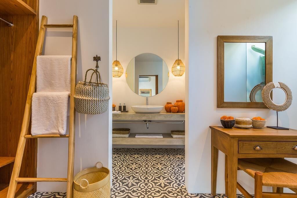 Photo of Bathroom in Petitenget