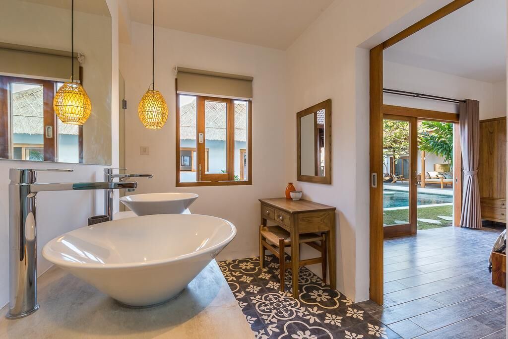 Photo of Bathroom in Petitenget