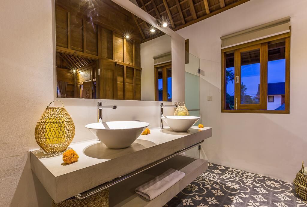 Photo of Bathroom in Petitenget