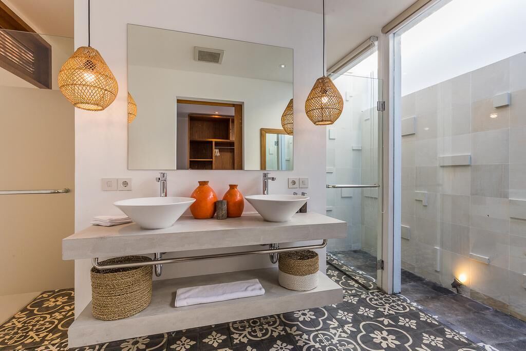 Photo of Bathroom in Petitenget