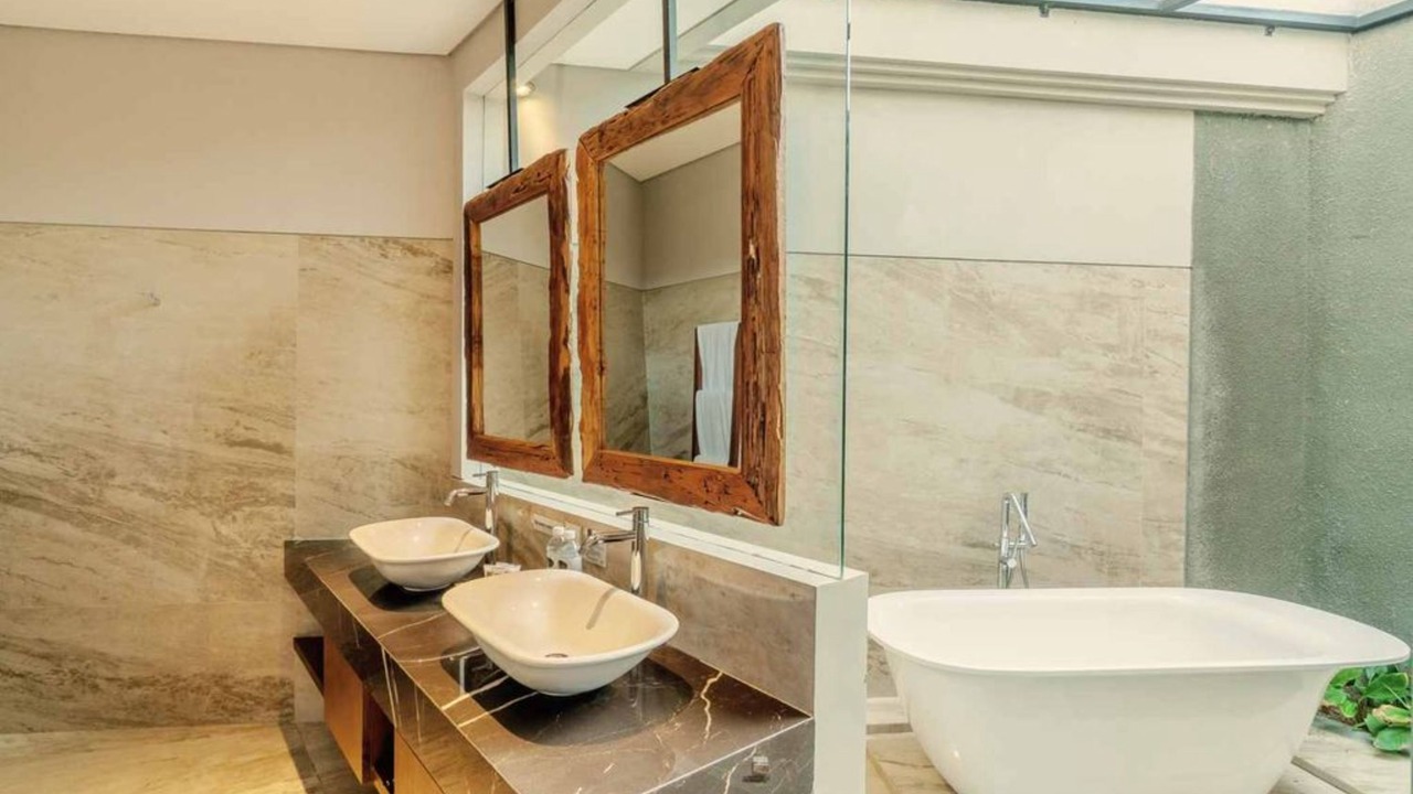 Photo of Bathroom in Kampial