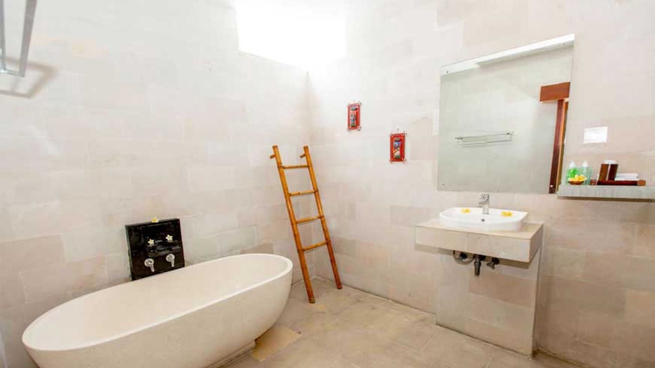 Photo of Bathroom in Dyanapura