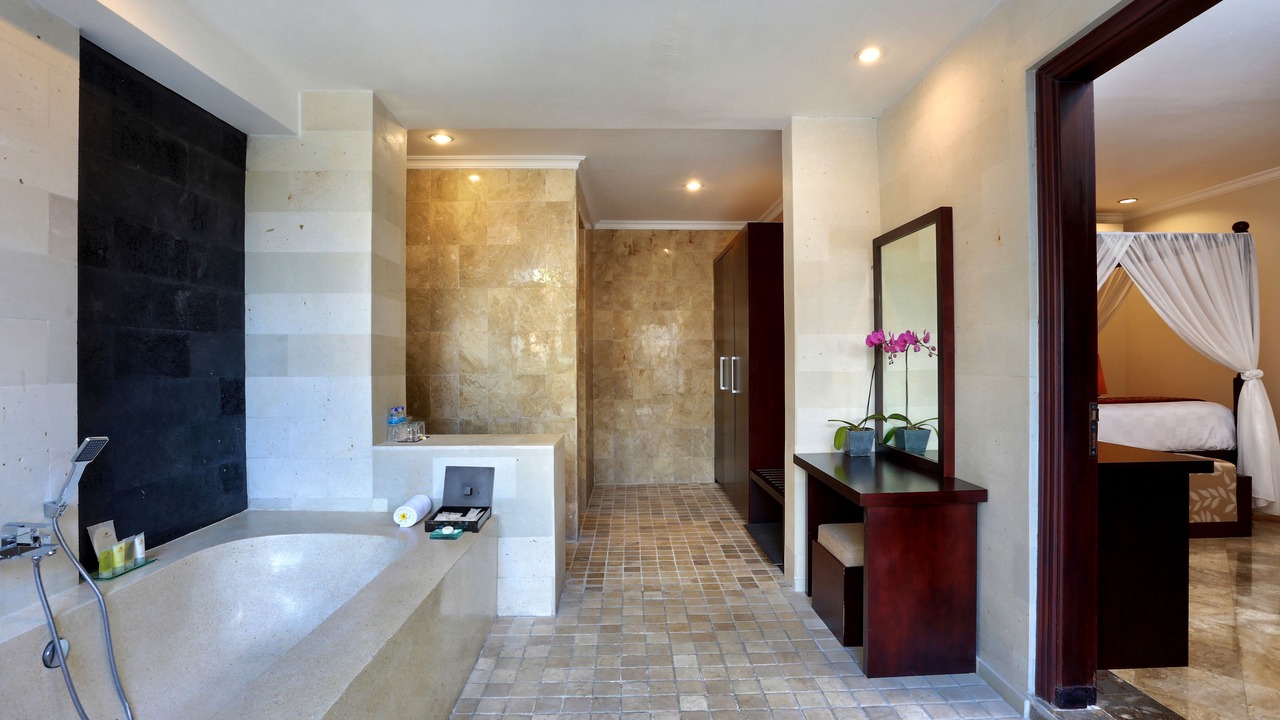 Photo of Bathroom in Laksmana