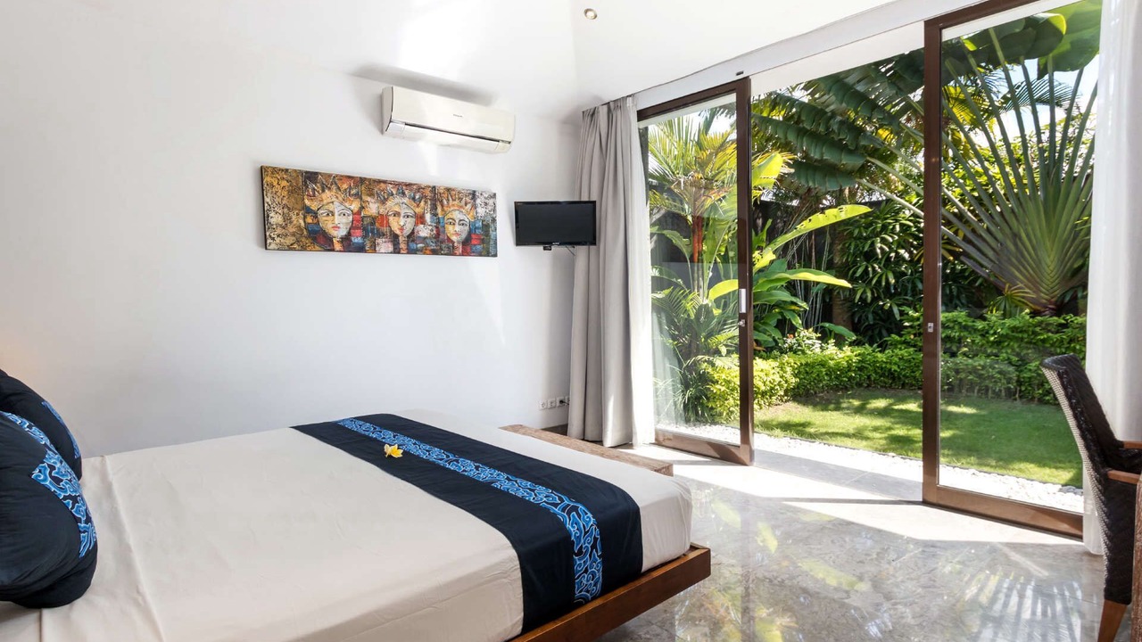 Photo of Bedroom in Petitenget
