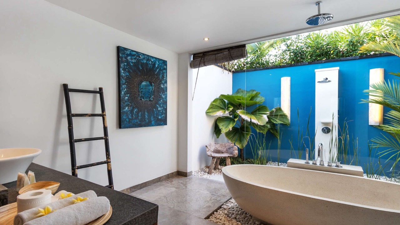 Photo of Bathroom in Petitenget