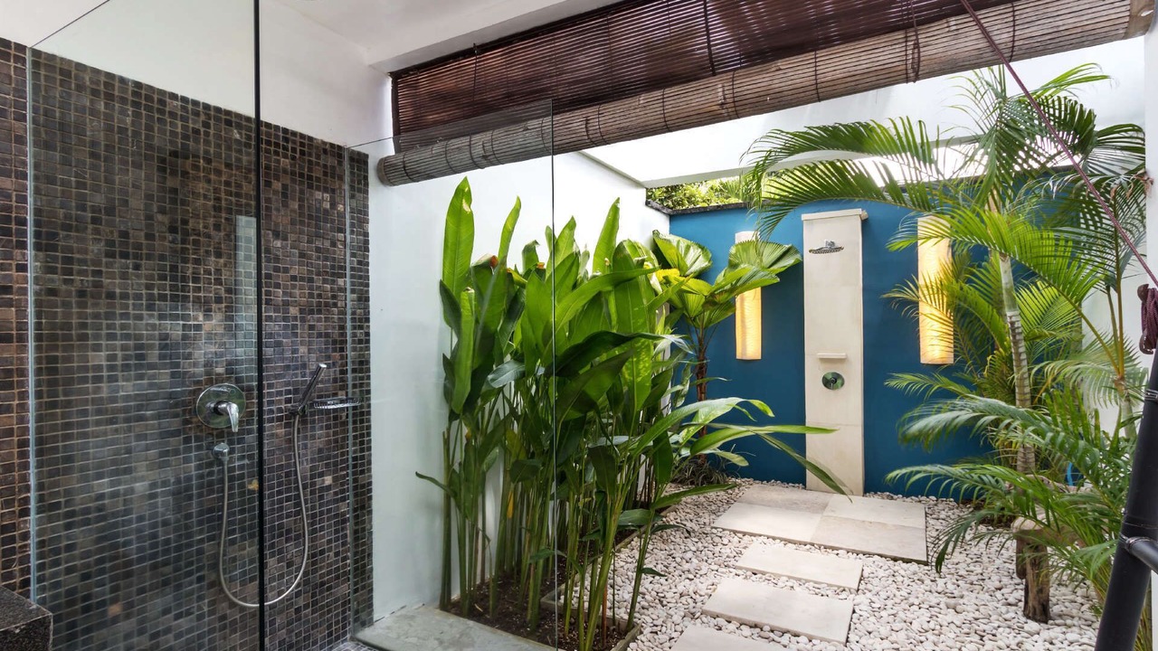 Photo of Bathroom in Petitenget