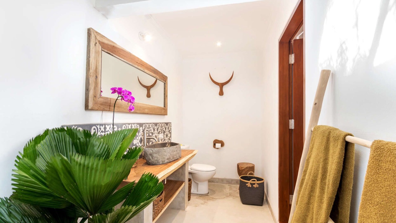 Photo of Bathroom in Dyanapura