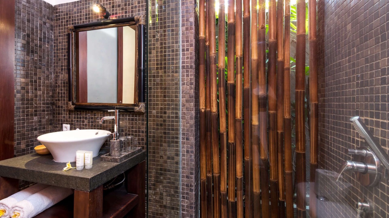 Photo of Bathroom in Petitenget