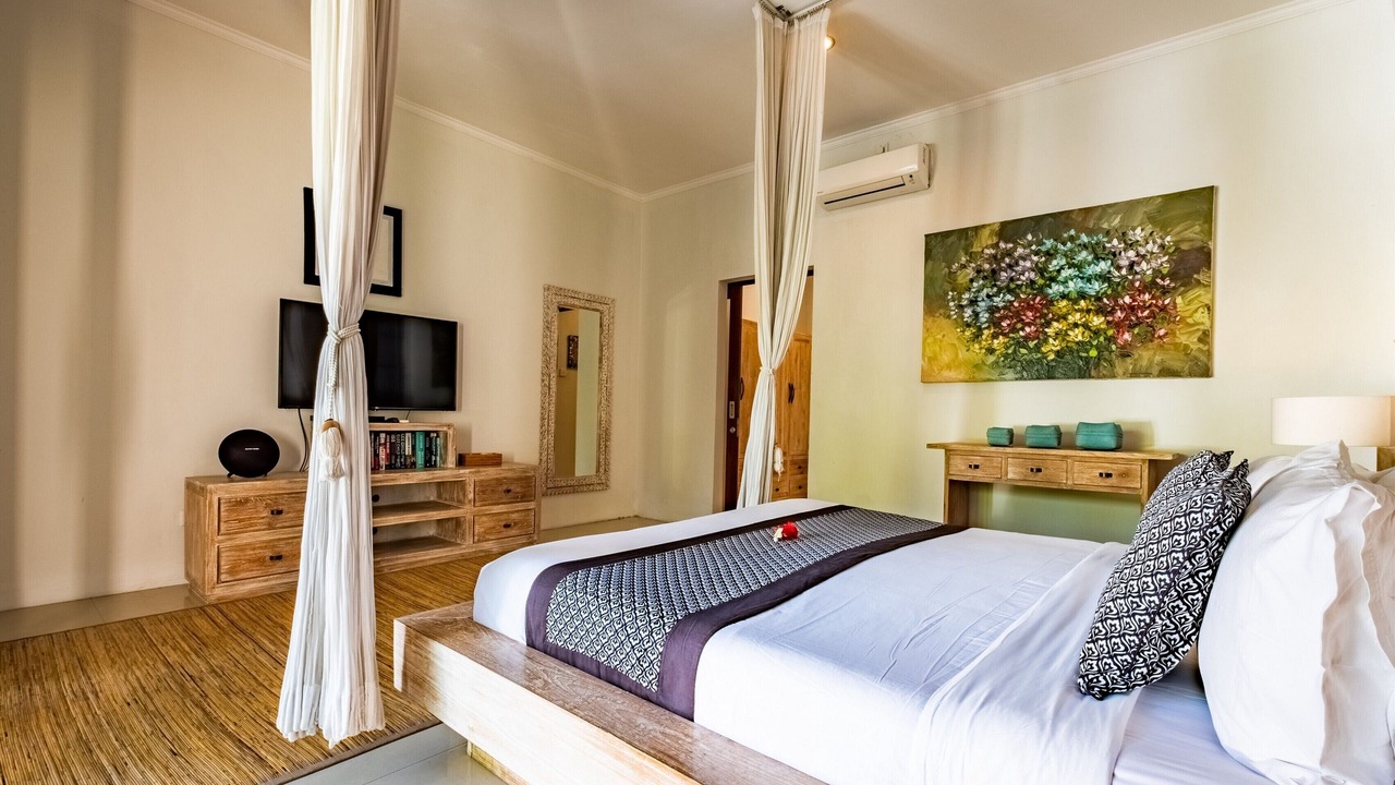 Photo of Bedroom in Drupadi