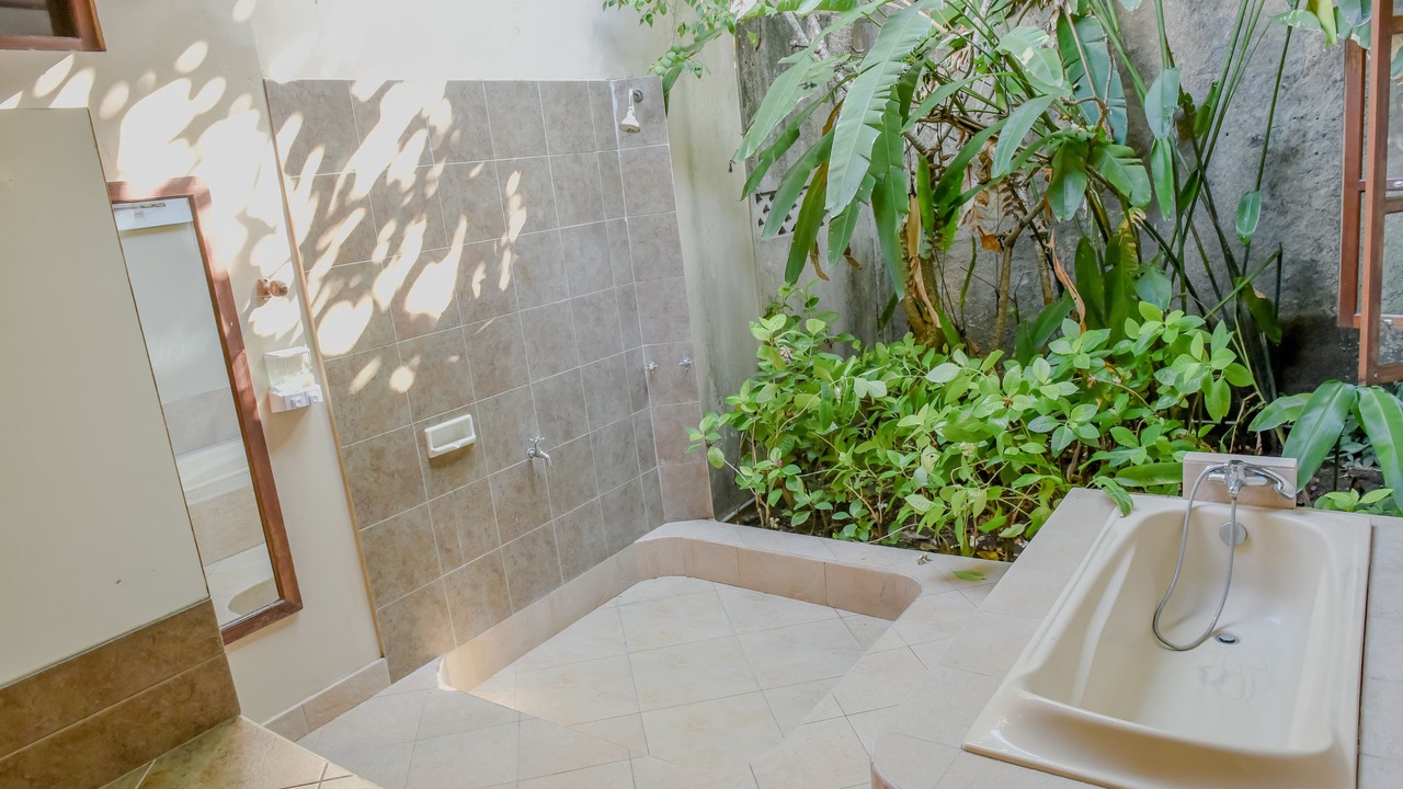Photo of Bathroom in Dyanapura