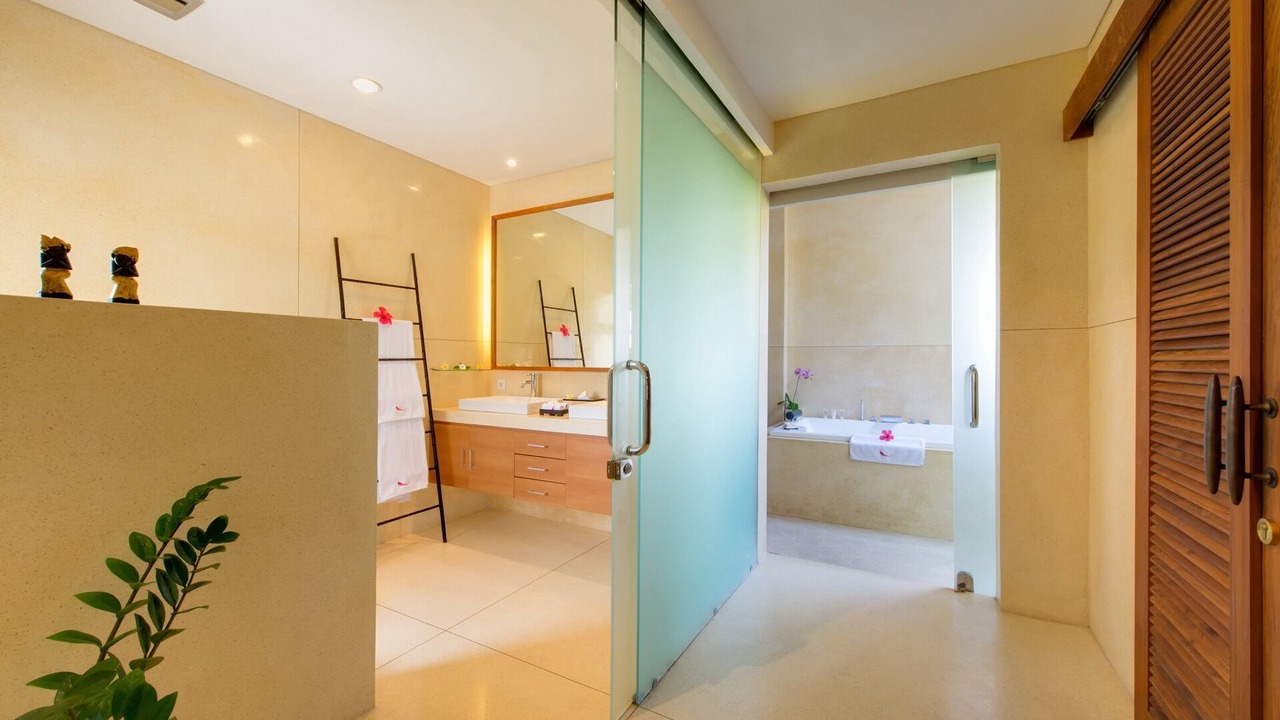 Photo of Bathroom in Laksmana