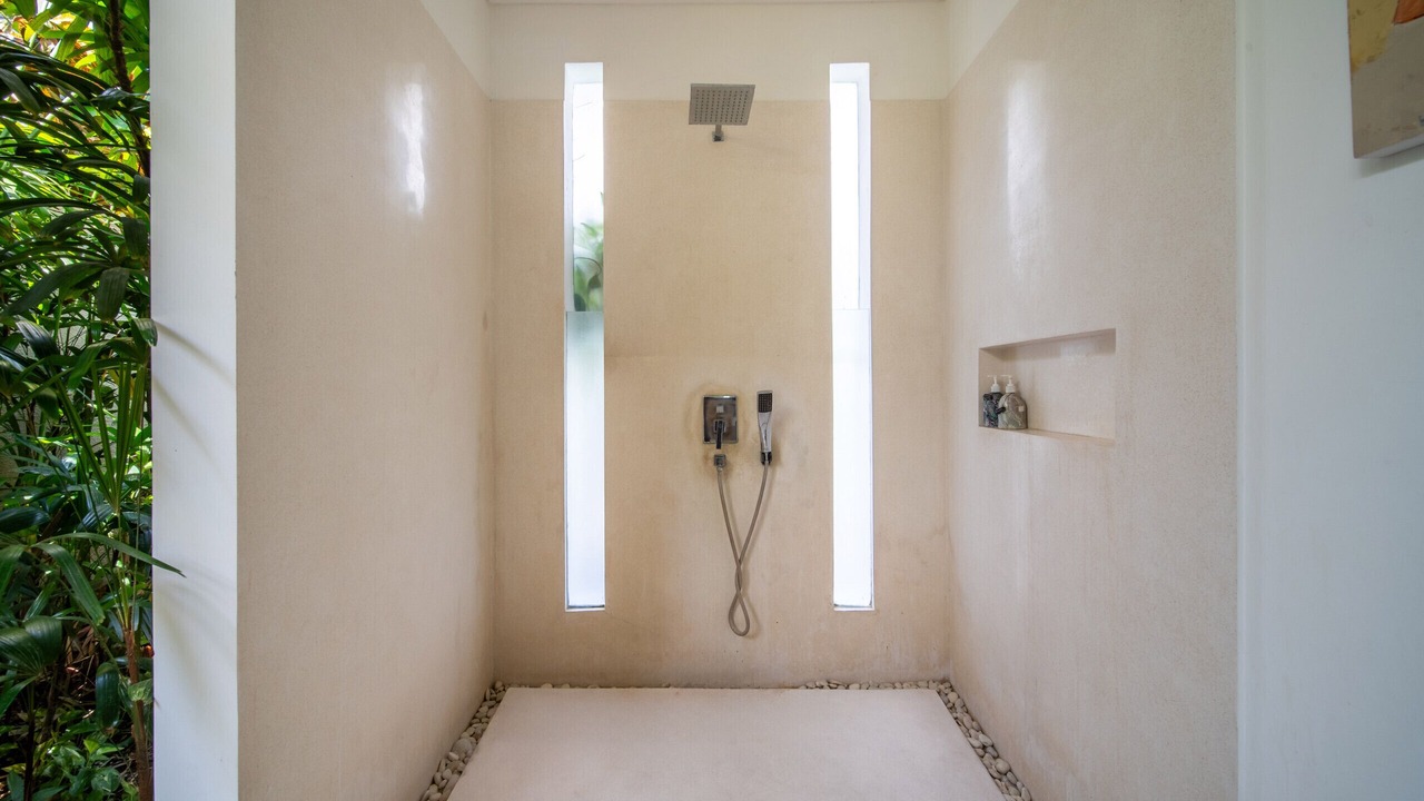 Photo of Bathroom in Sunset Road