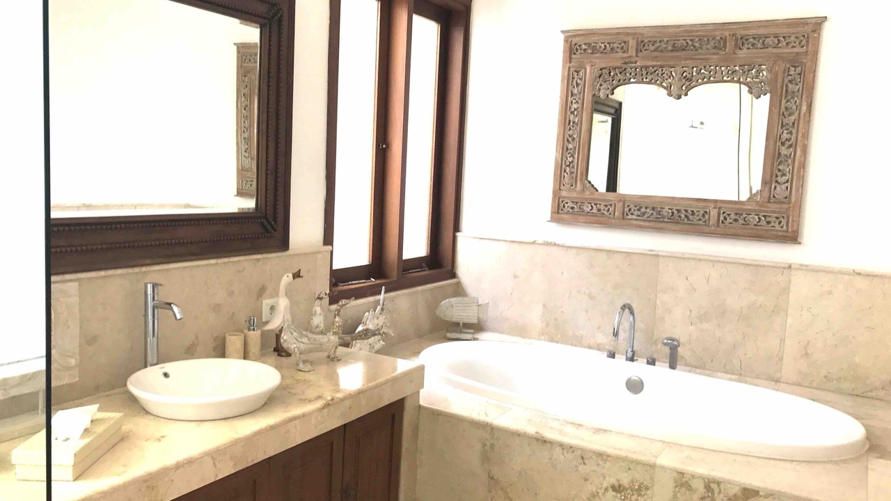 Photo of Bathroom in Babakan