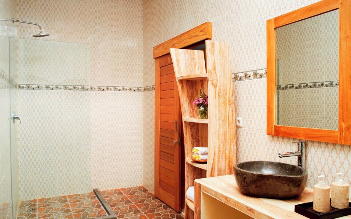 Photo of Bathroom in Petitenget