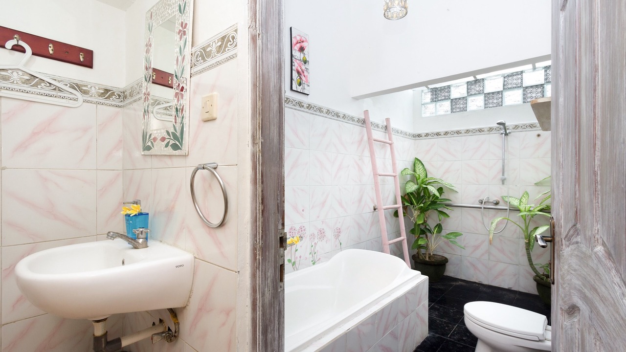 Photo of Bathroom in Drupadi