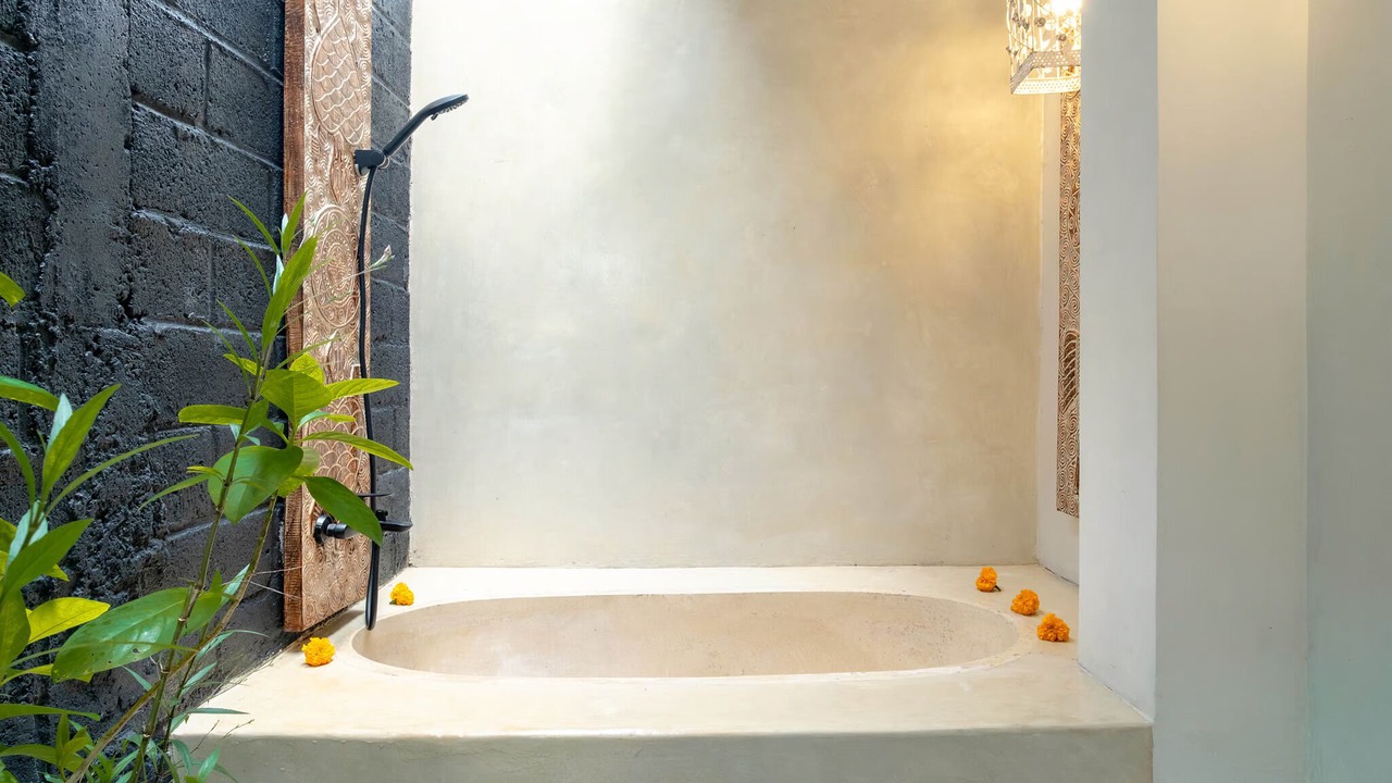 Photo of Bathroom in Laksmana