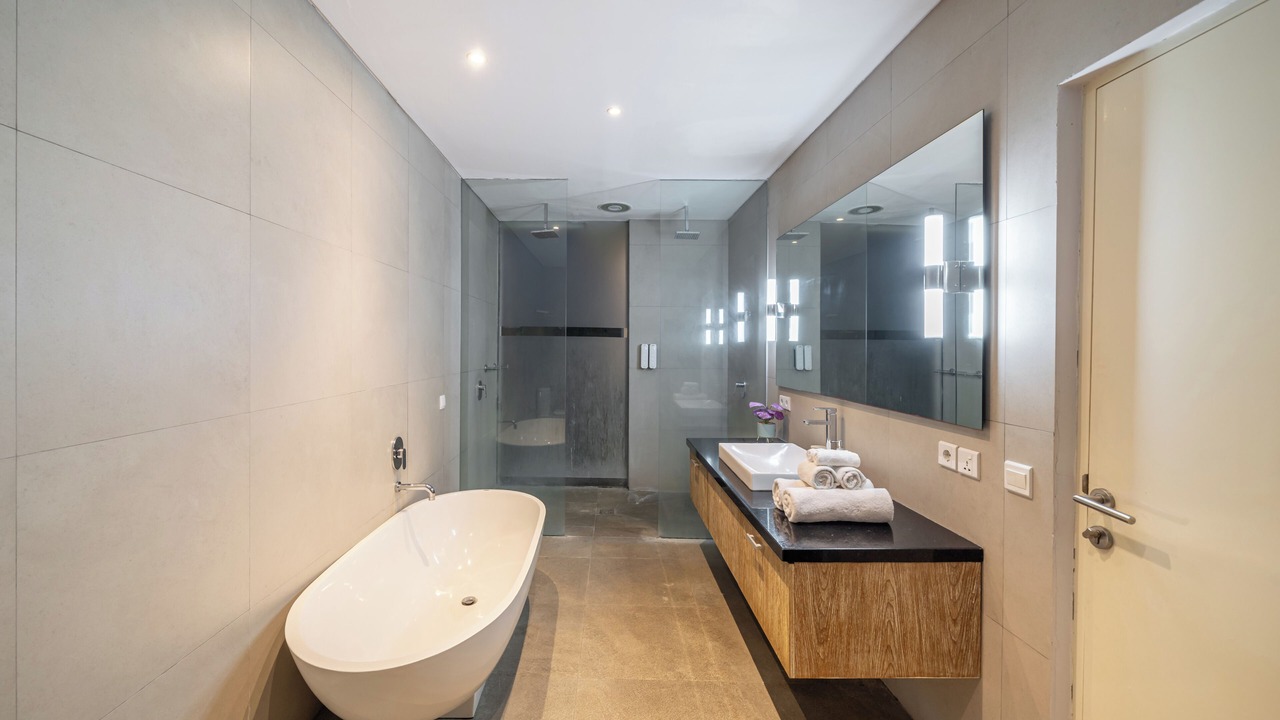 Photo of Bathroom in Petitenget