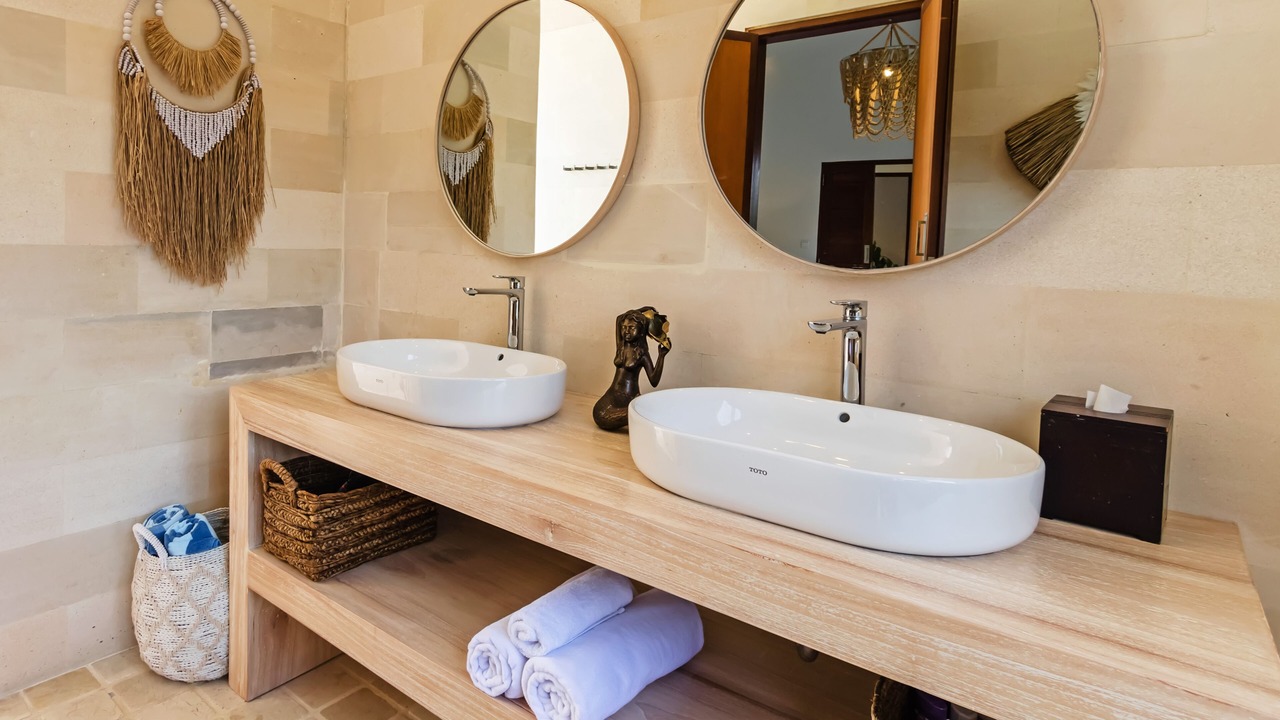 Photo of Bathroom in Dyanapura