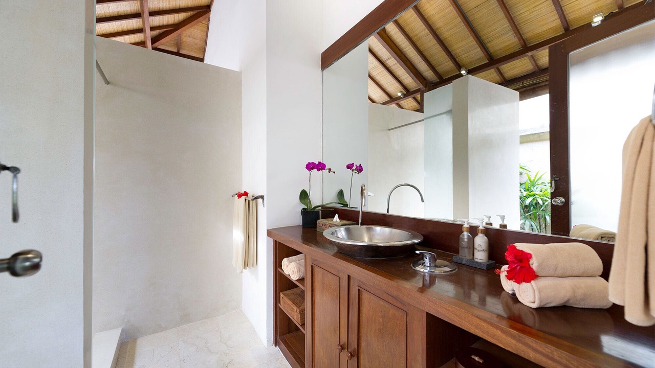 Photo of Bathroom in Drupadi