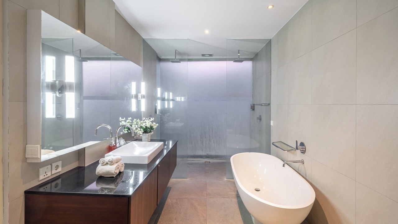Photo of Bathroom in Petitenget