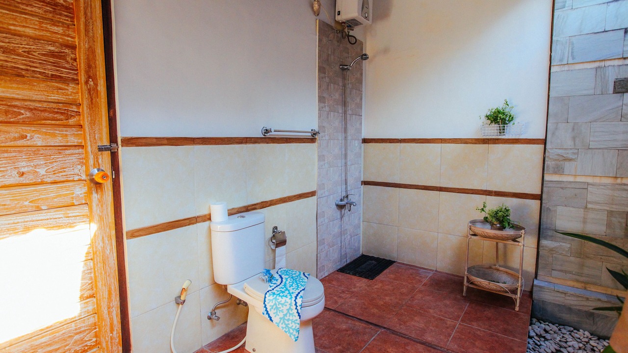 Photo of Bathroom in Sunset Road