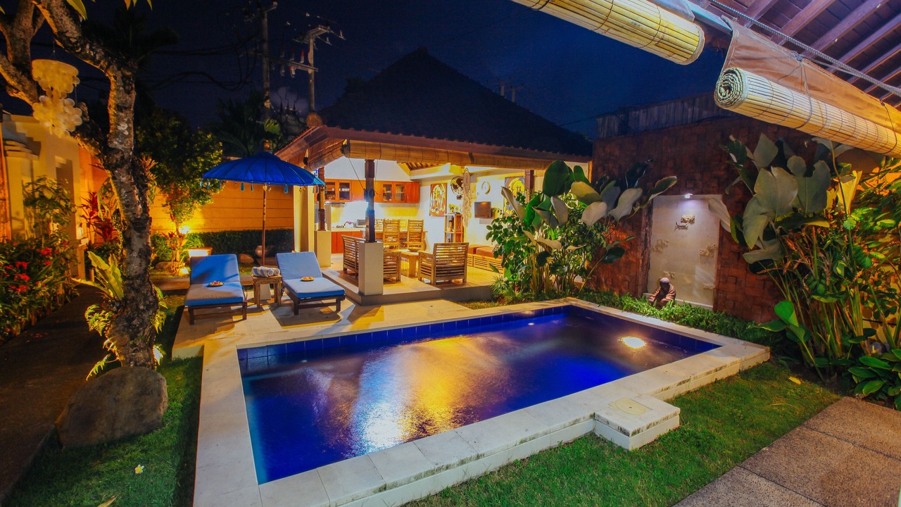 Photo of Patio Balcony in Sunset Road