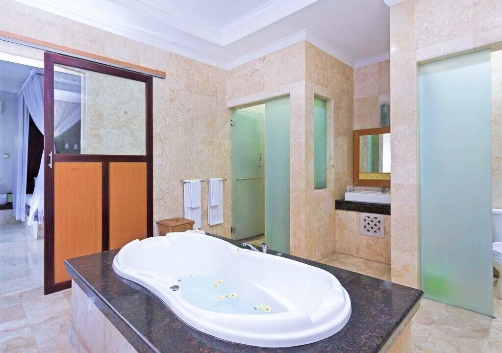 Photo of Bathroom in By Pass Ngurah Rai Kuta