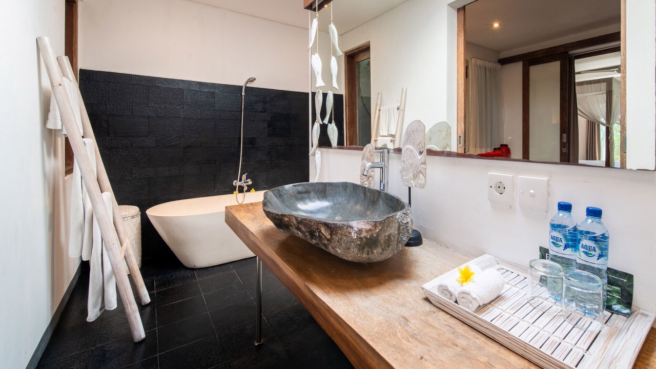 Photo of Bathroom in Dyanapura