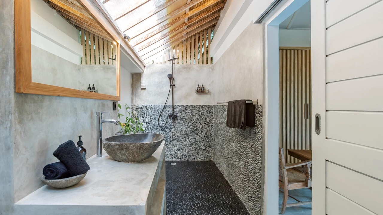 Photo of Bathroom in Drupadi