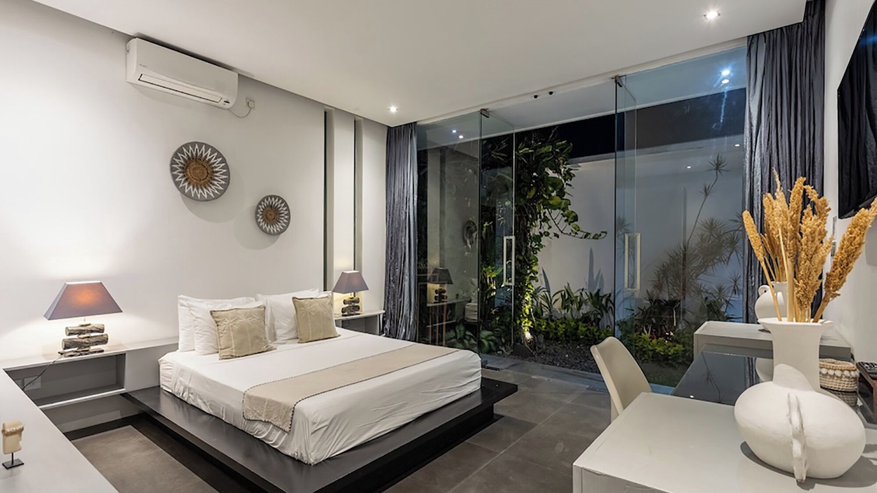 Photo of Bedroom in Sunset Road
