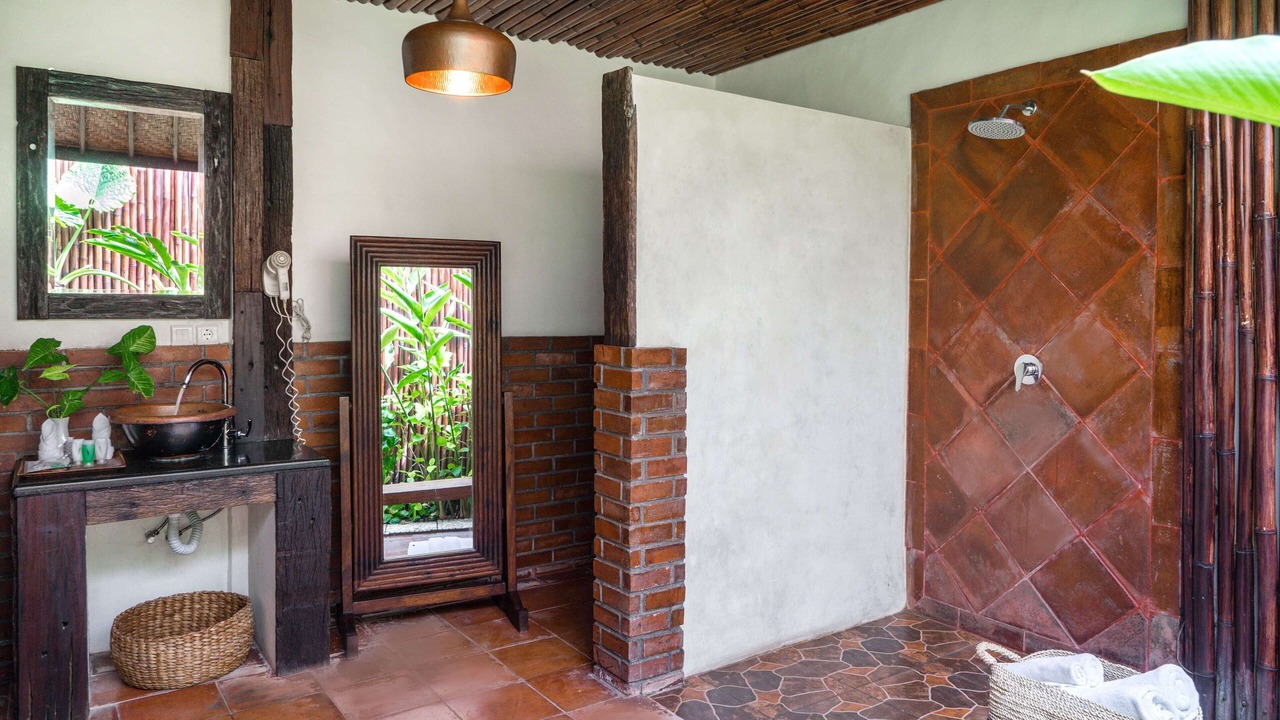 Photo of Bathroom in Laksmana