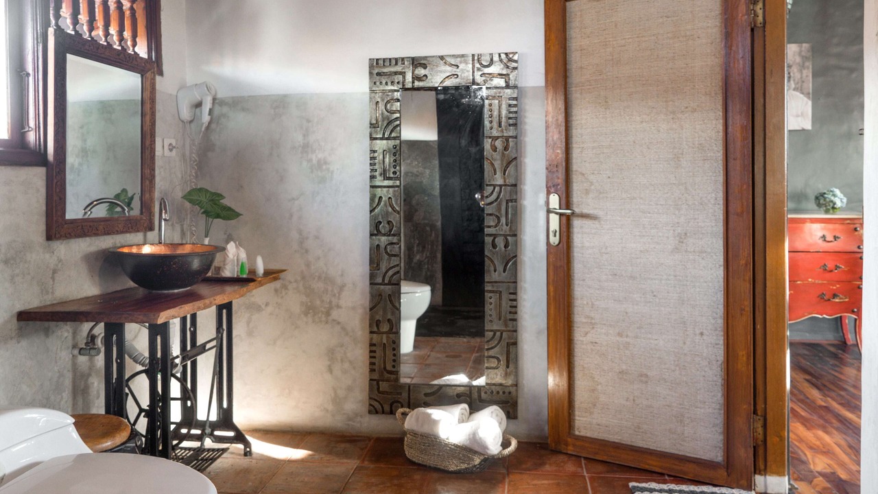Photo of Bathroom in Laksmana