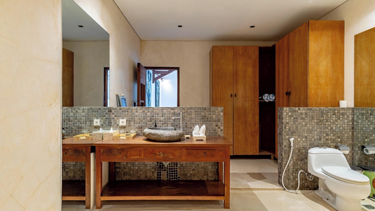 Photo of Bathroom in Drupadi