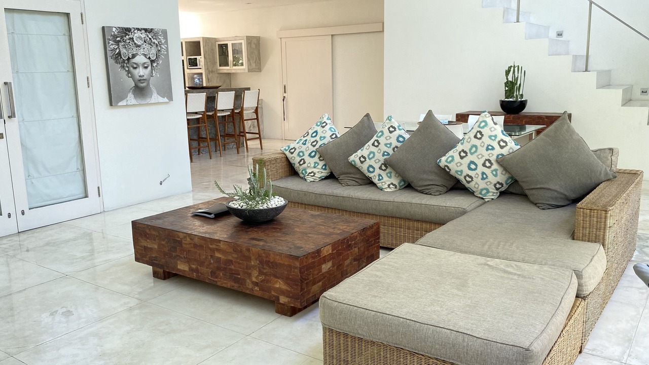Photo of Livingroom in Drupadi
