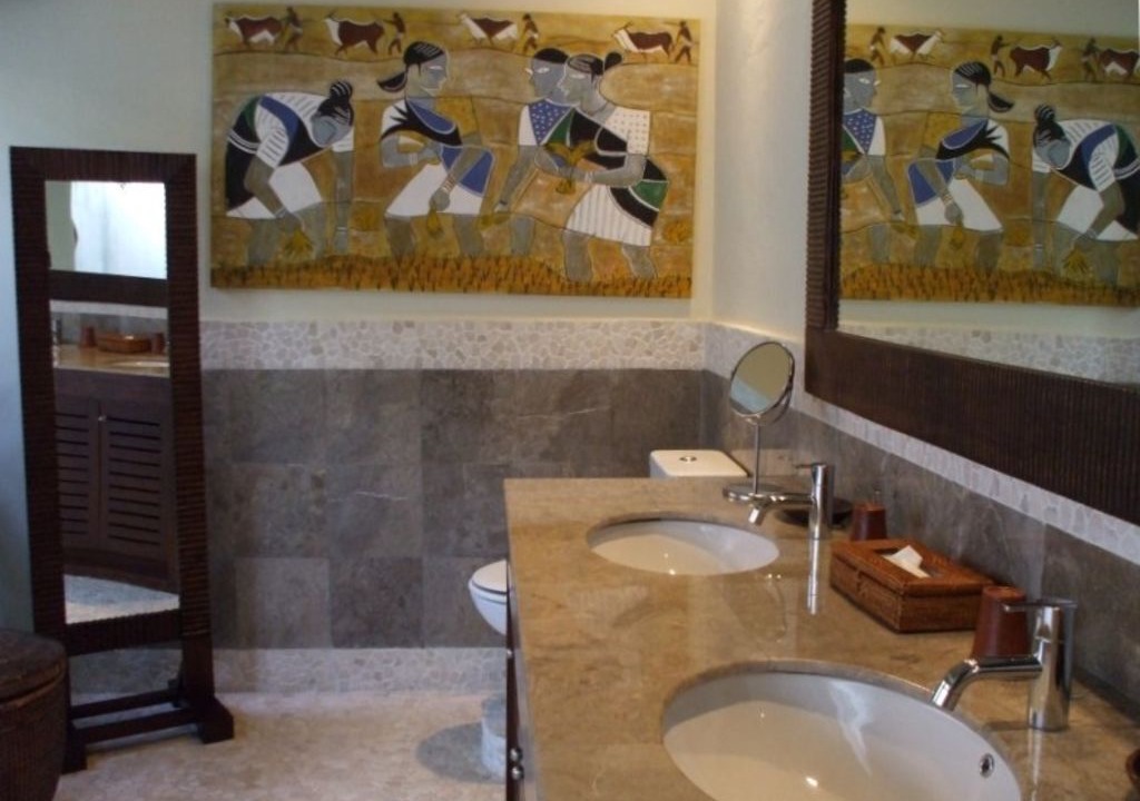 Photo of Bathroom in Laksmana