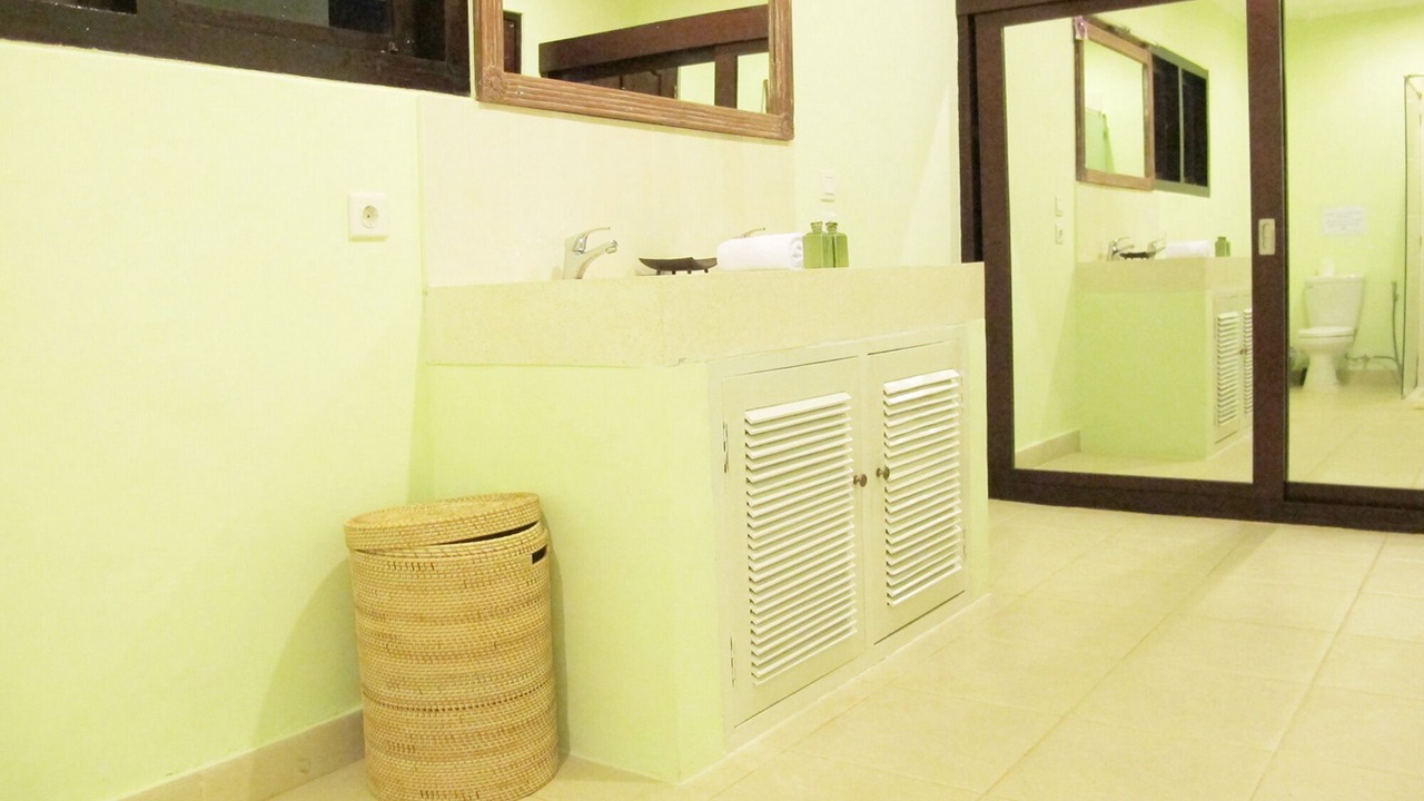 Photo of Bathroom in Sunset Road