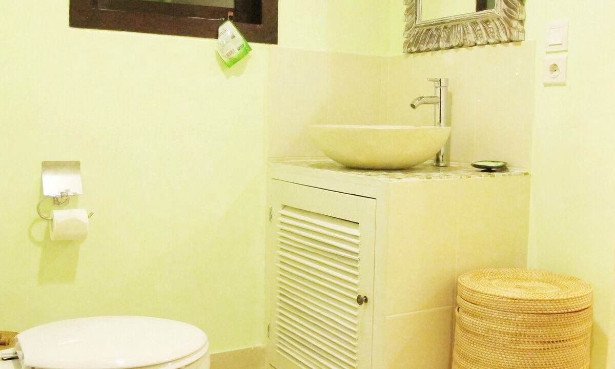 Photo of Bathroom in Sunset Road