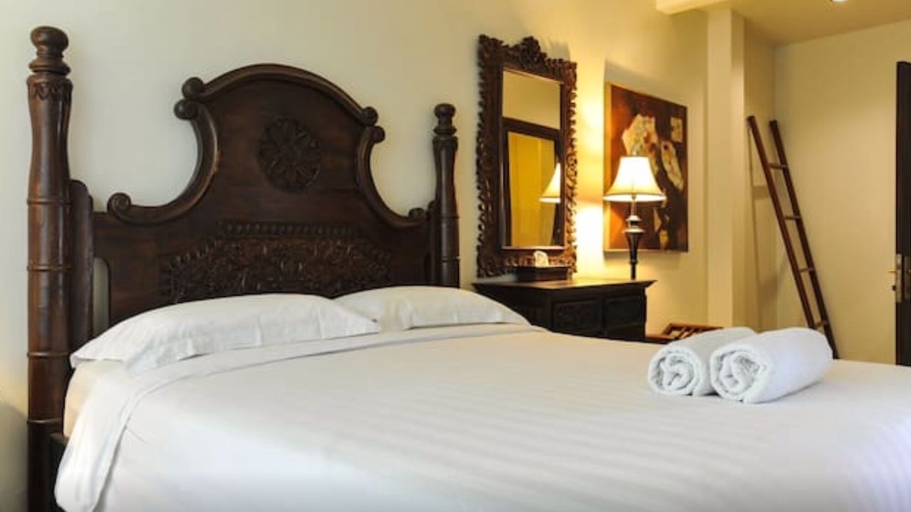 Photo of Bedroom in Kartika Plaza