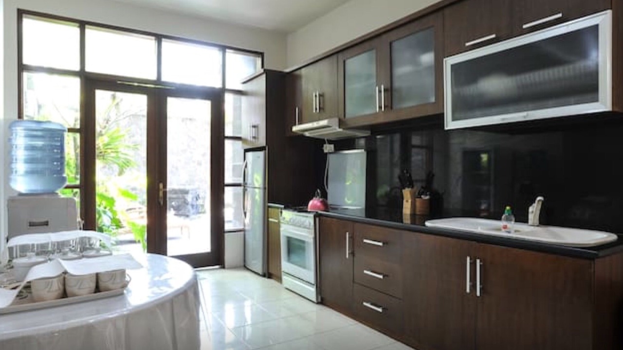Photo of Kitchen in Kartika Plaza