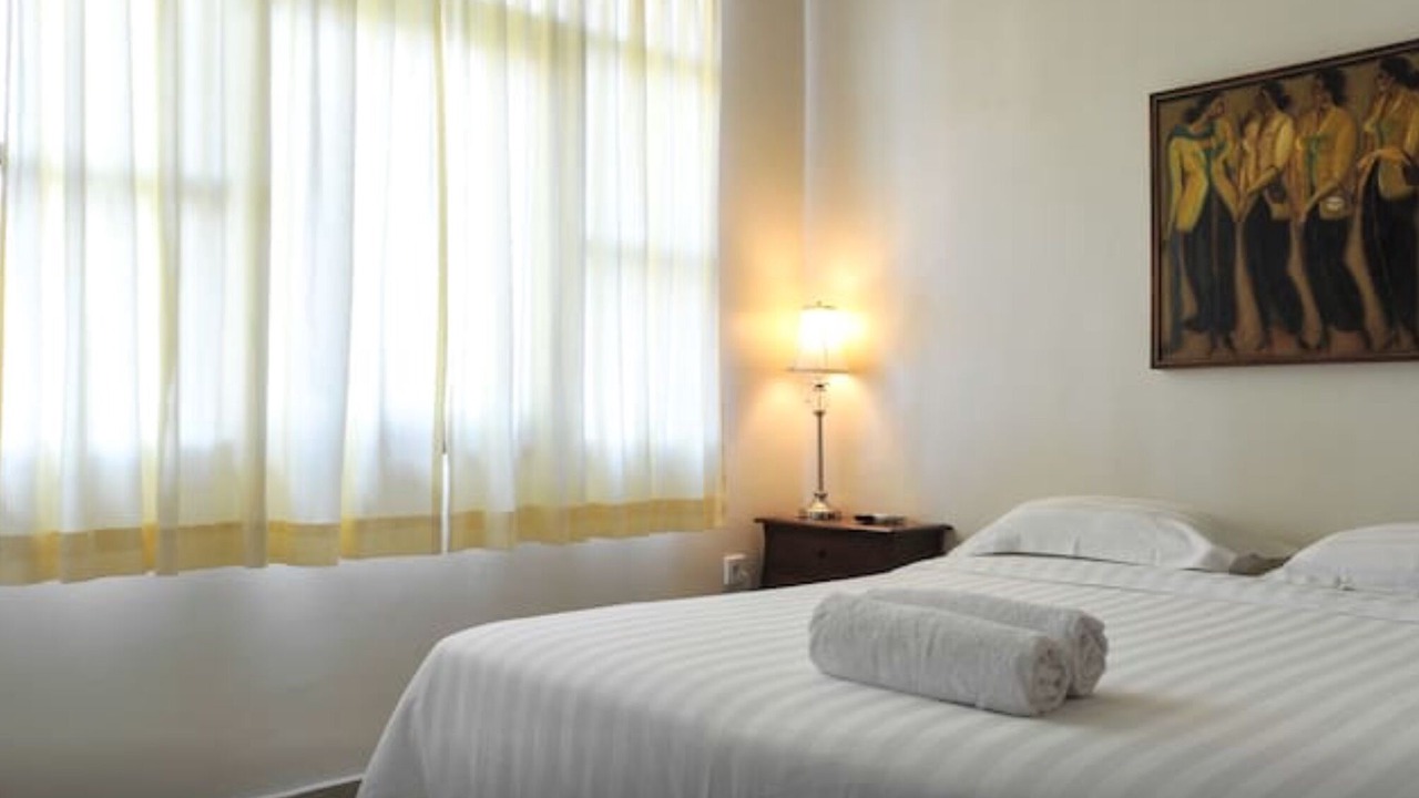 Photo of Bedroom in Kartika Plaza