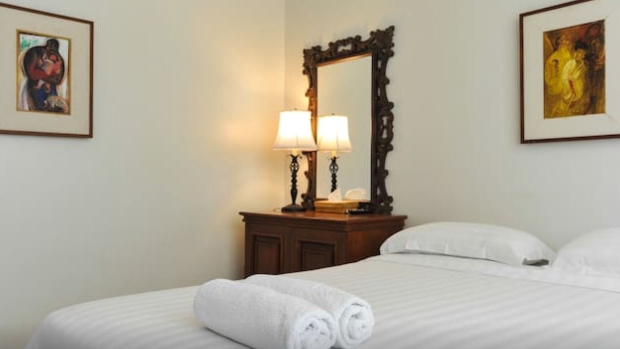 Photo of Bedroom in Kartika Plaza