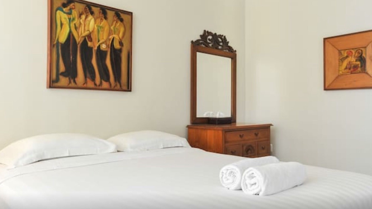 Photo of Bedroom in Kartika Plaza