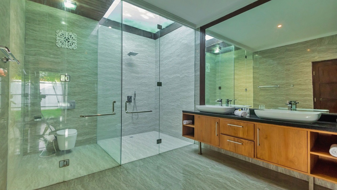 Photo of Bathroom in Dyanapura