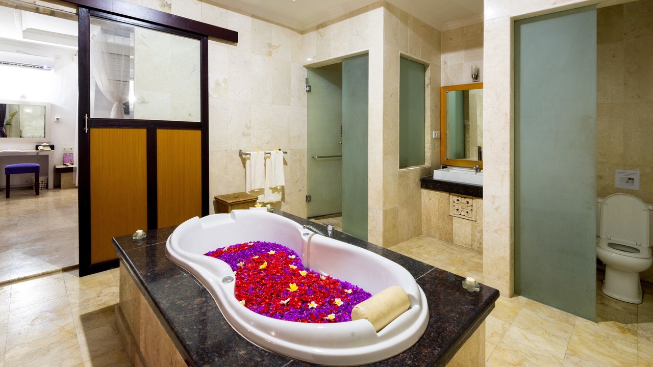 Photo of Bathroom in By Pass Ngurah Rai Kuta