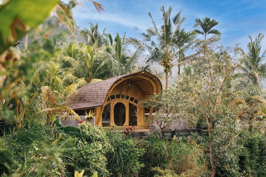Photo of Outdoor in Selat